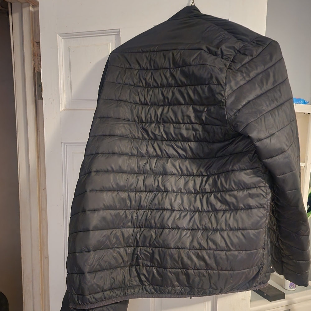 Puffer Jacket (Packable) - image 1